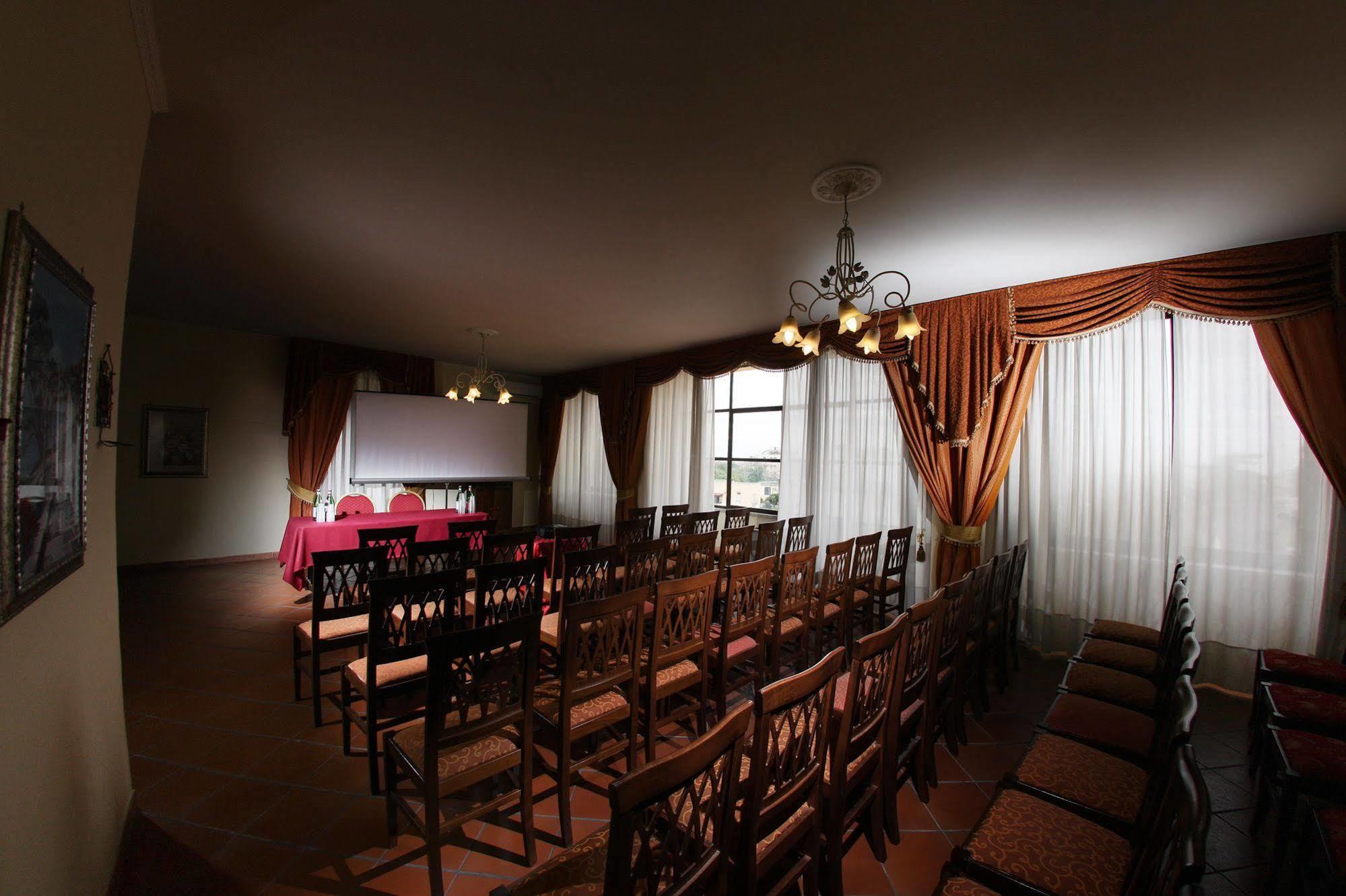 Grand Capodimonte Hotel Nápoles